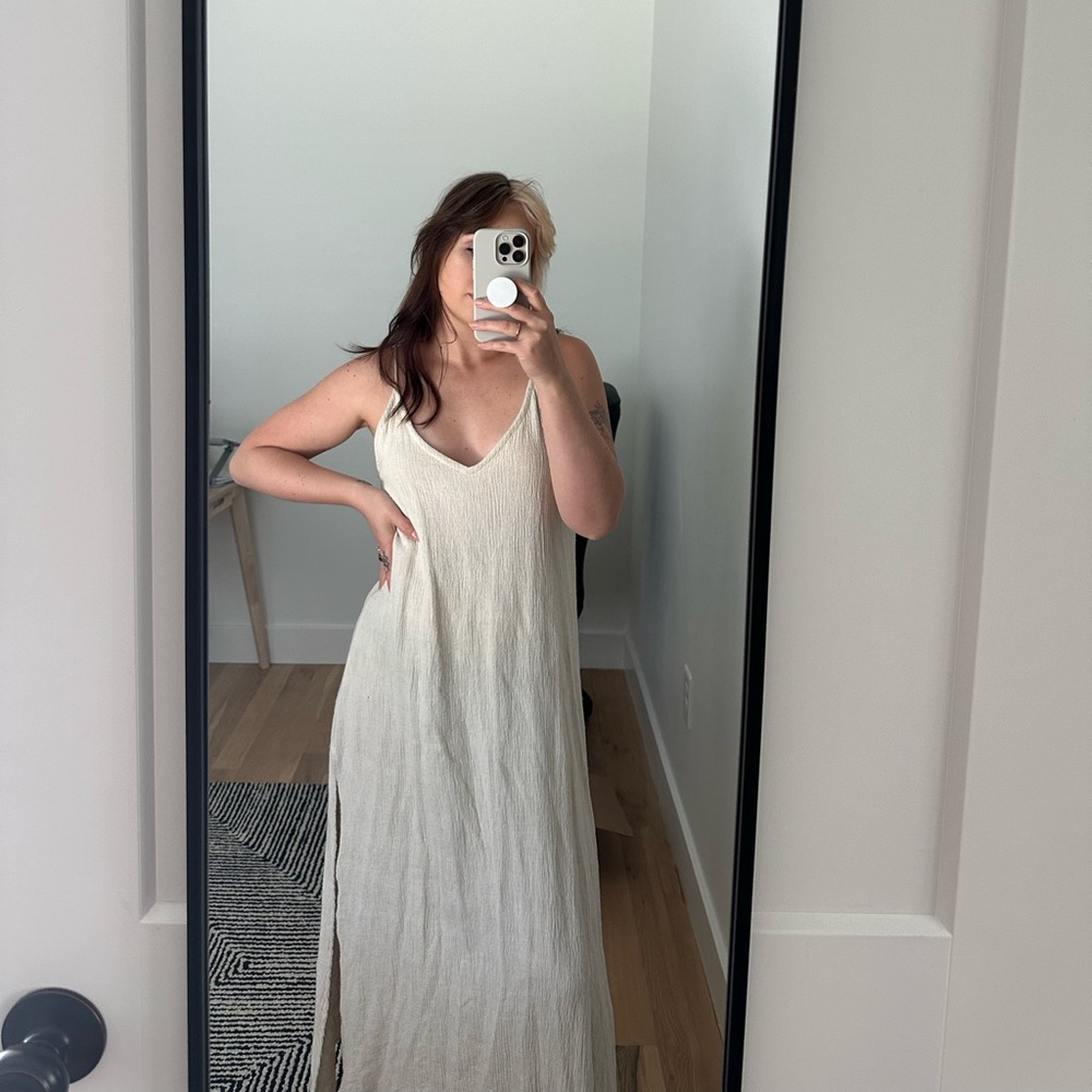 BAHHGOOSE ROSE DRESS IN NATURAL